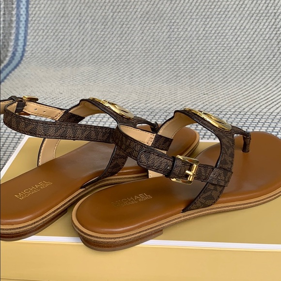 MICHAEL KORS AUBREY CHARM THONG MINI MO LOGO PVC - Picture 11 of 16